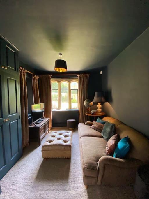 فيلا بيمينسترفي The Dower House At Parnham Park المظهر الخارجي الصورة